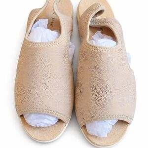 NIB David Tate FreeStep Bone Stretch Comfort Slide Sandals 12